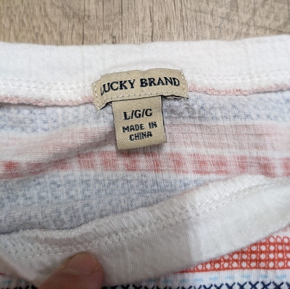 Lucky Brand Elastic Stretch Hemline Top - Picture 8 of 8